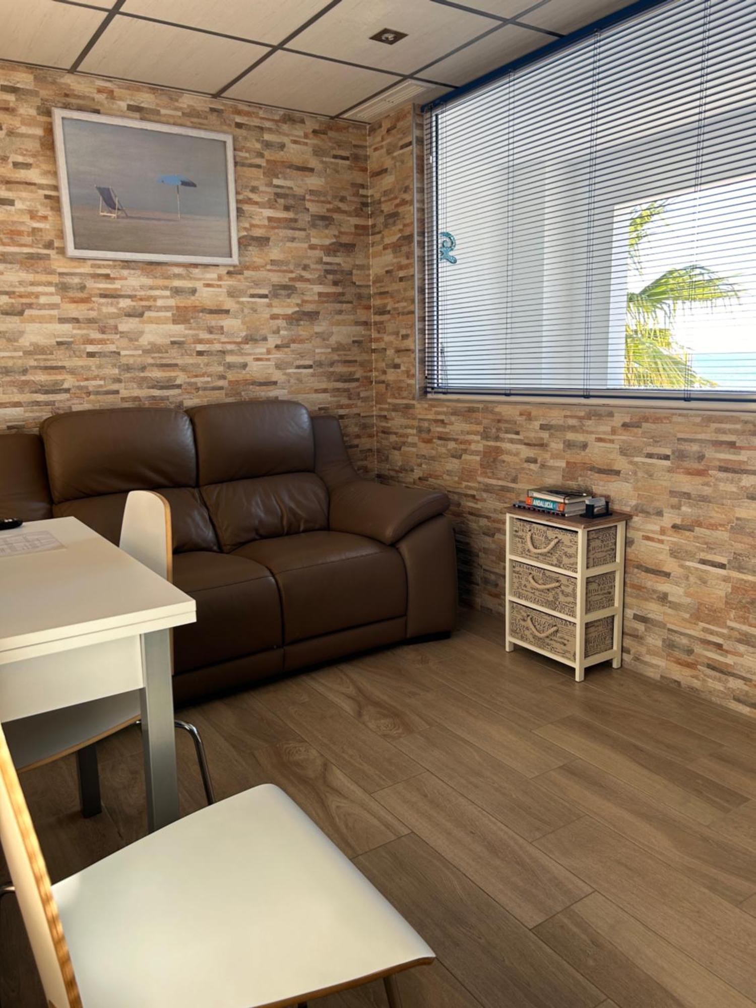 Stunning Location! 15m To Appartement